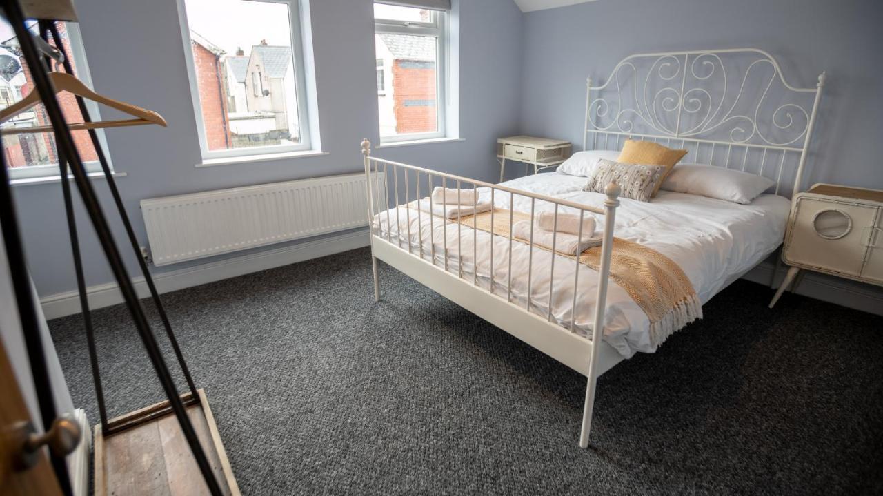 Lovely Coach House With Free Parking Casa de Férias *